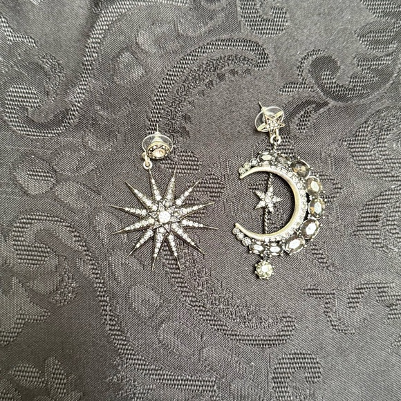 Silver Star and Moon Dangle Earrings - Picture 4 of 4